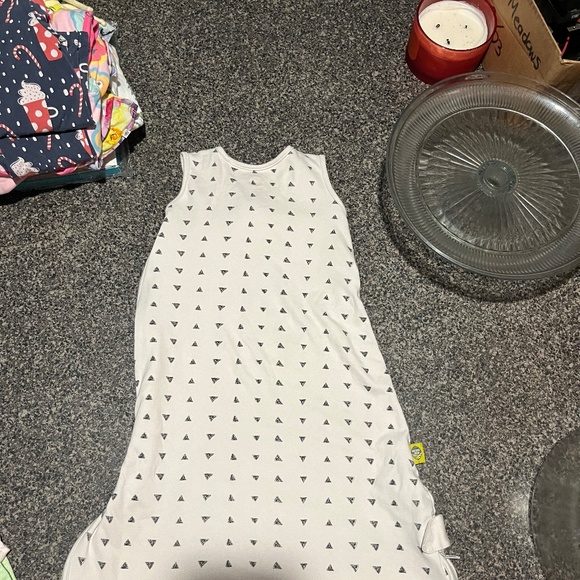 B 6 Nested Bean Zen Sack Gently Weighted Wearable Blanket - Picture 2 of 6